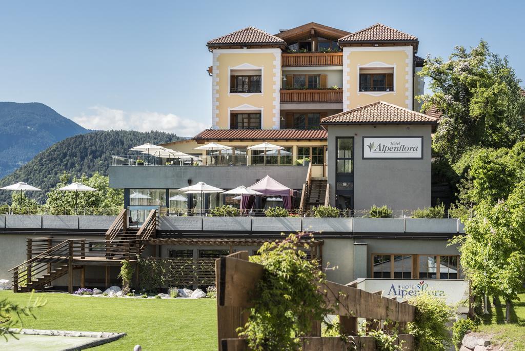 Hotel Alpenflora Castelrotto Bagian luar foto